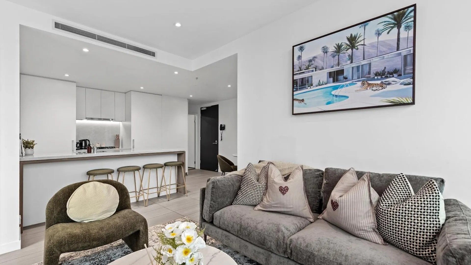 Stylish Valley Pad With City Views, Huge Gym & Park Brisbane 0*,  Austrálie